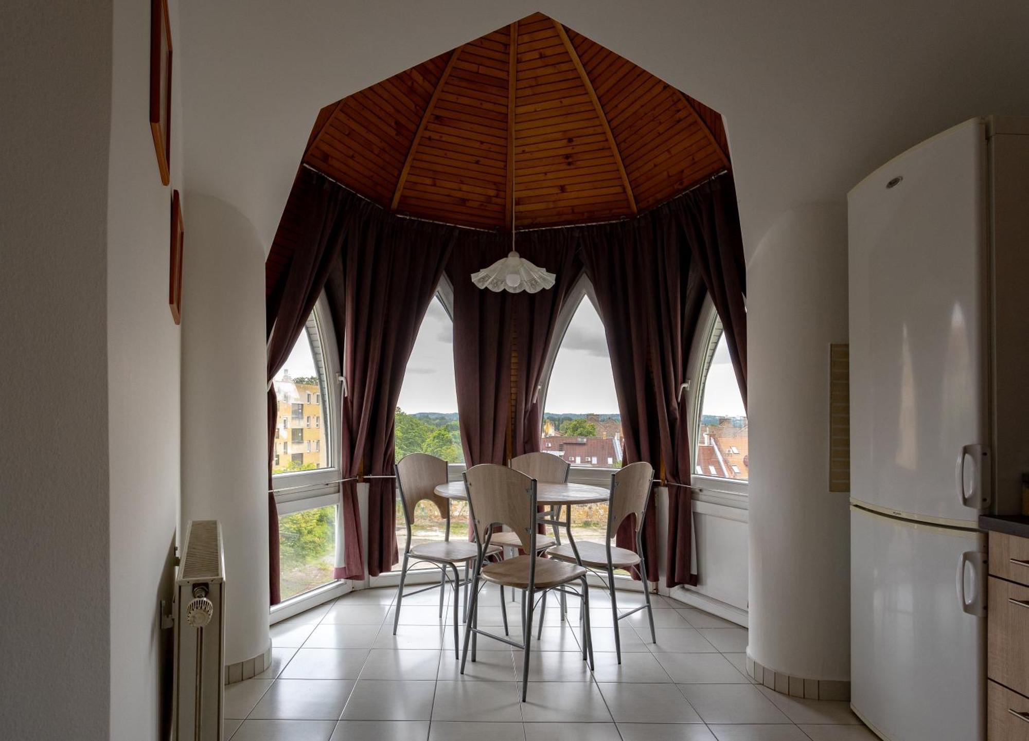 Apartment Six Corners - Bright Corner *