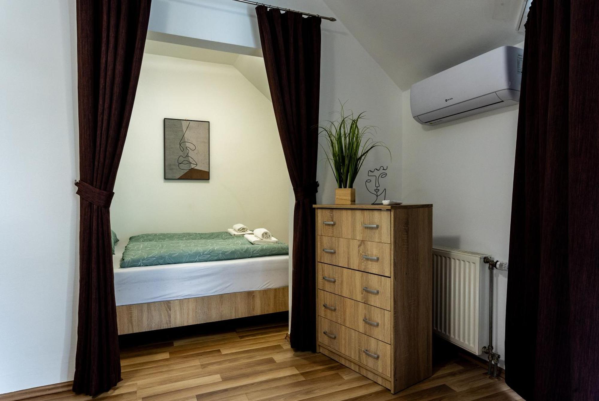 Apartment Six Corners - Bright Corner *